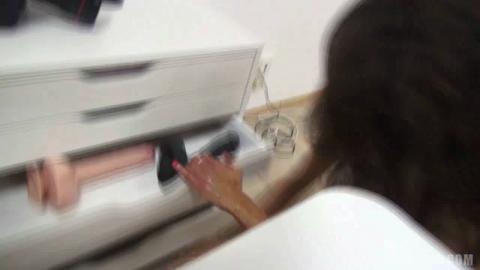 3930